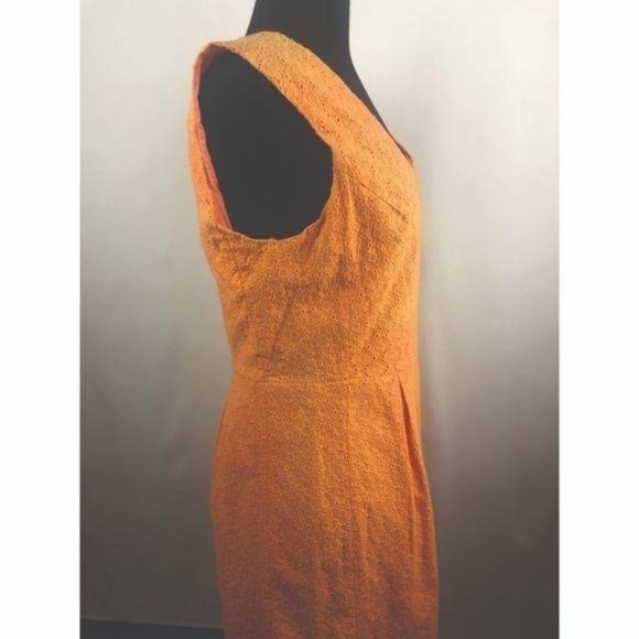 🦋 Tangerine Floral Daisy Dress - Picture 3 of 8